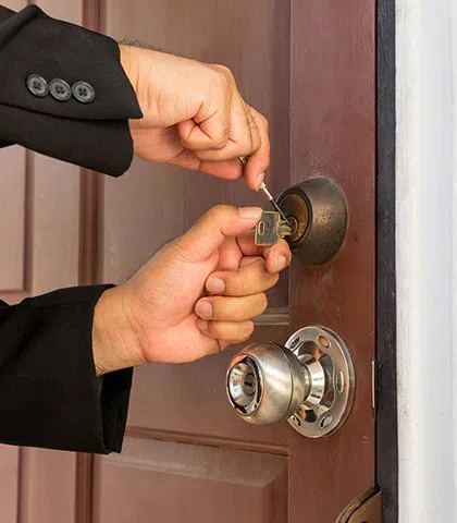 Baldwin Locksmith Service Baldwin, NY 516-247-6195 - new-locks-installation